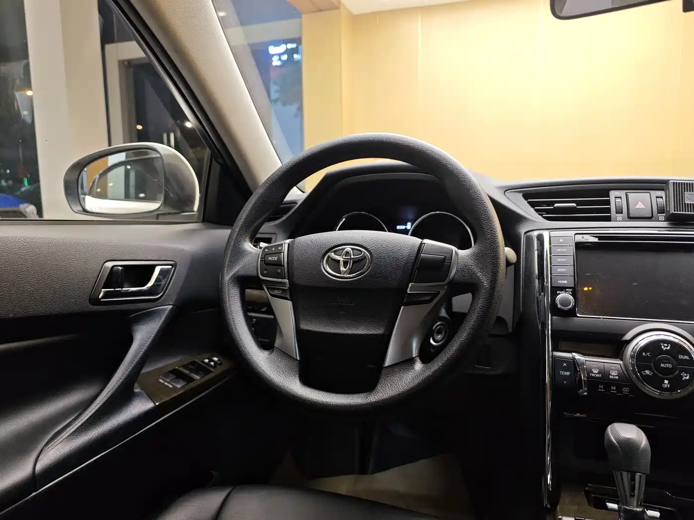 Toyota Reiz 2013 2.5S Elite Edition фото 15