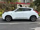 Photo 3 - Infiniti ESQ