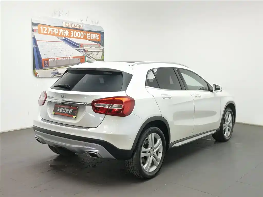 Mercedes-Benz GLA 2016 GLA 200 Dynamic фото 2