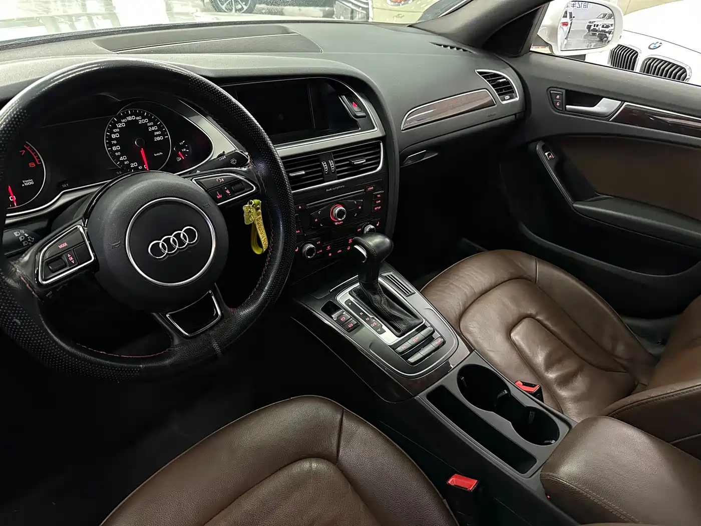 Audi A4L 2015 35 TFSI Auto Comfort фото 18