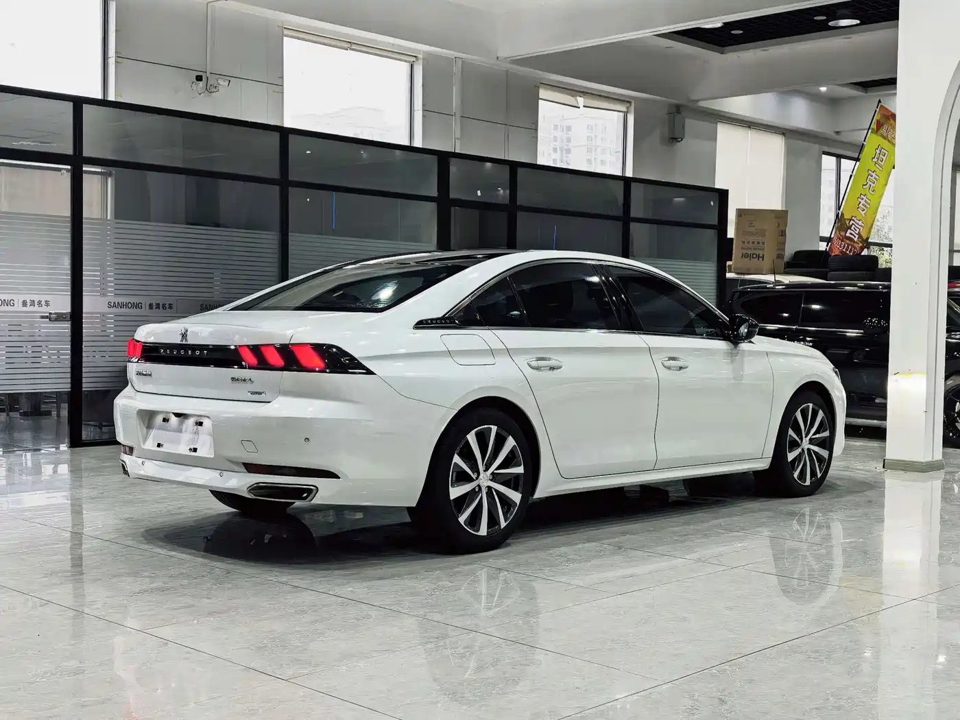 Фото 7 - Peugeot 508