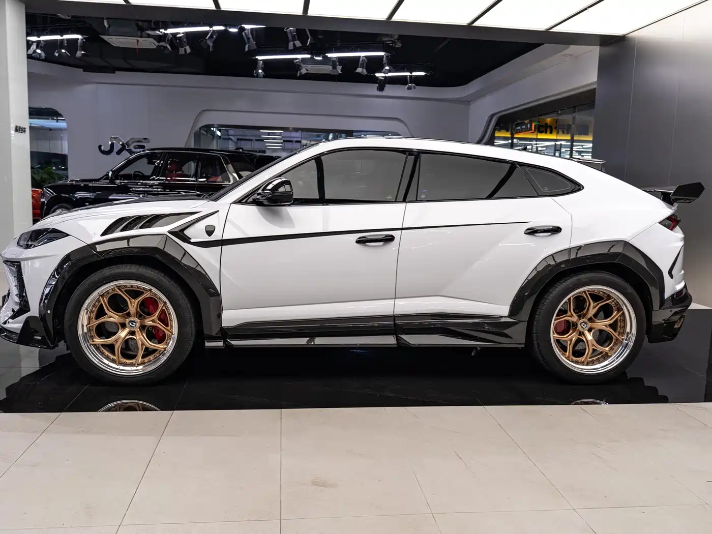 Lamborghini Urus 2018 4.0T V8 фото 12