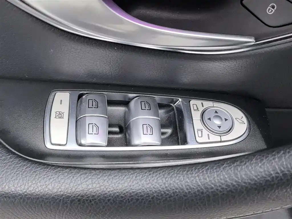 Mercedes-Benz E-Class 2016 E 200 L Sport Type фото 9
