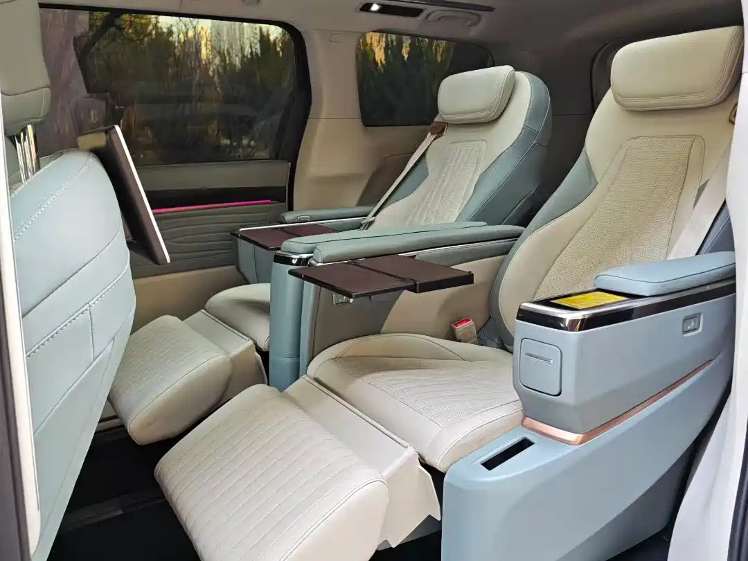 SAIC MAXUS CHASE G90