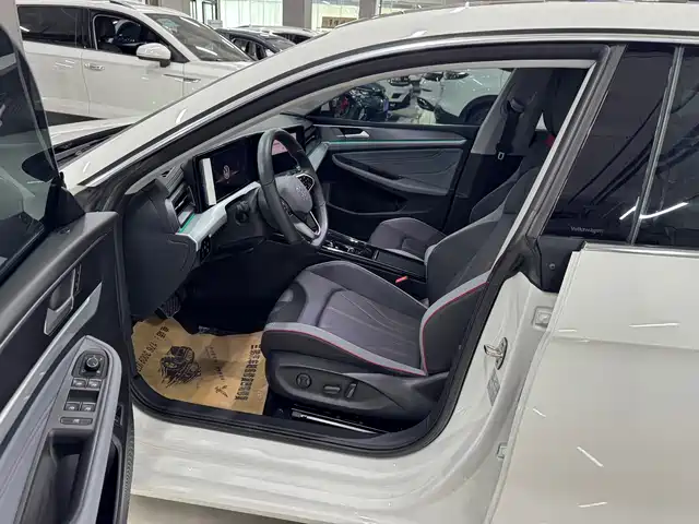 Volkswagen Lamando 2023 Lamando L 280TSI DSG Cool Edition — фото 4
