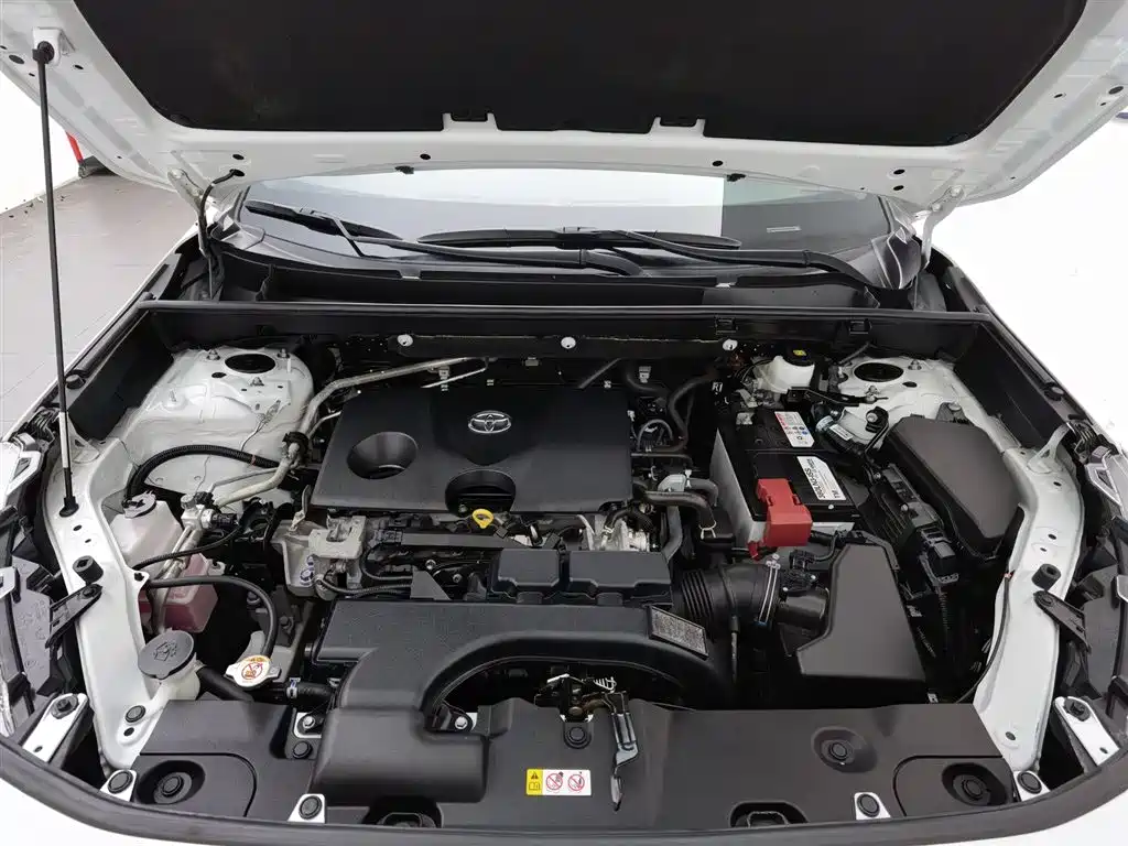 Toyota Wildlander 2021 2.0L CVT 2WD Luxury Edition фото 6