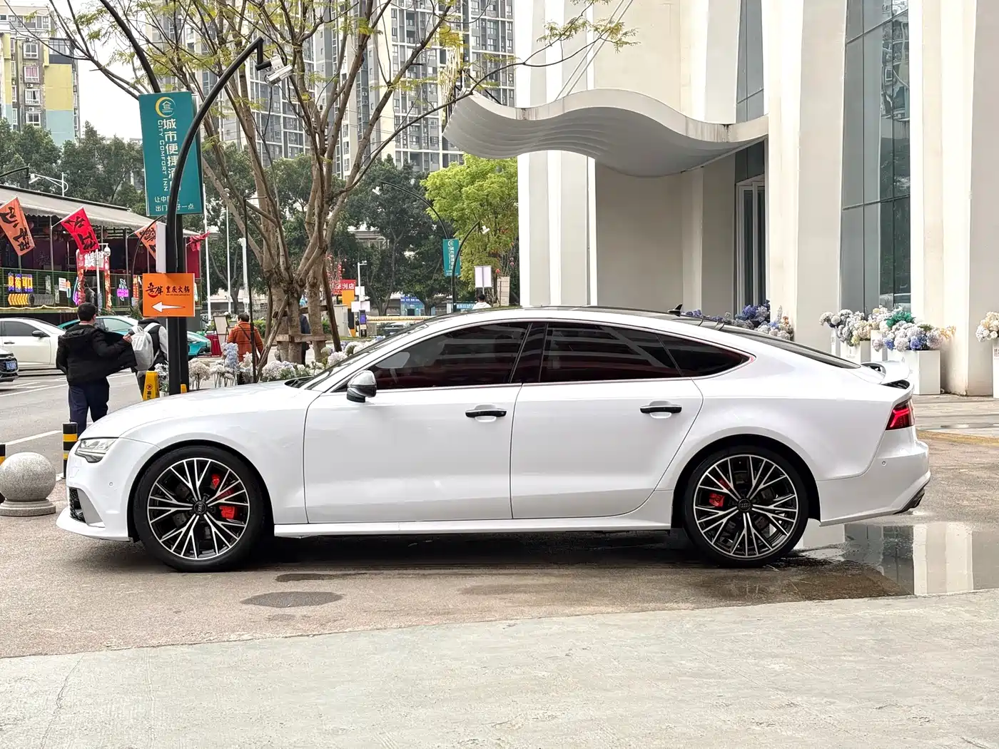 Фото 11 - Audi A7