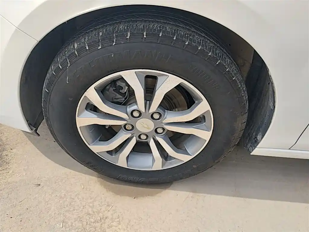 Chevrolet Cavalier 2018 320 Auto Enjoy Sunroof Edition фото 23