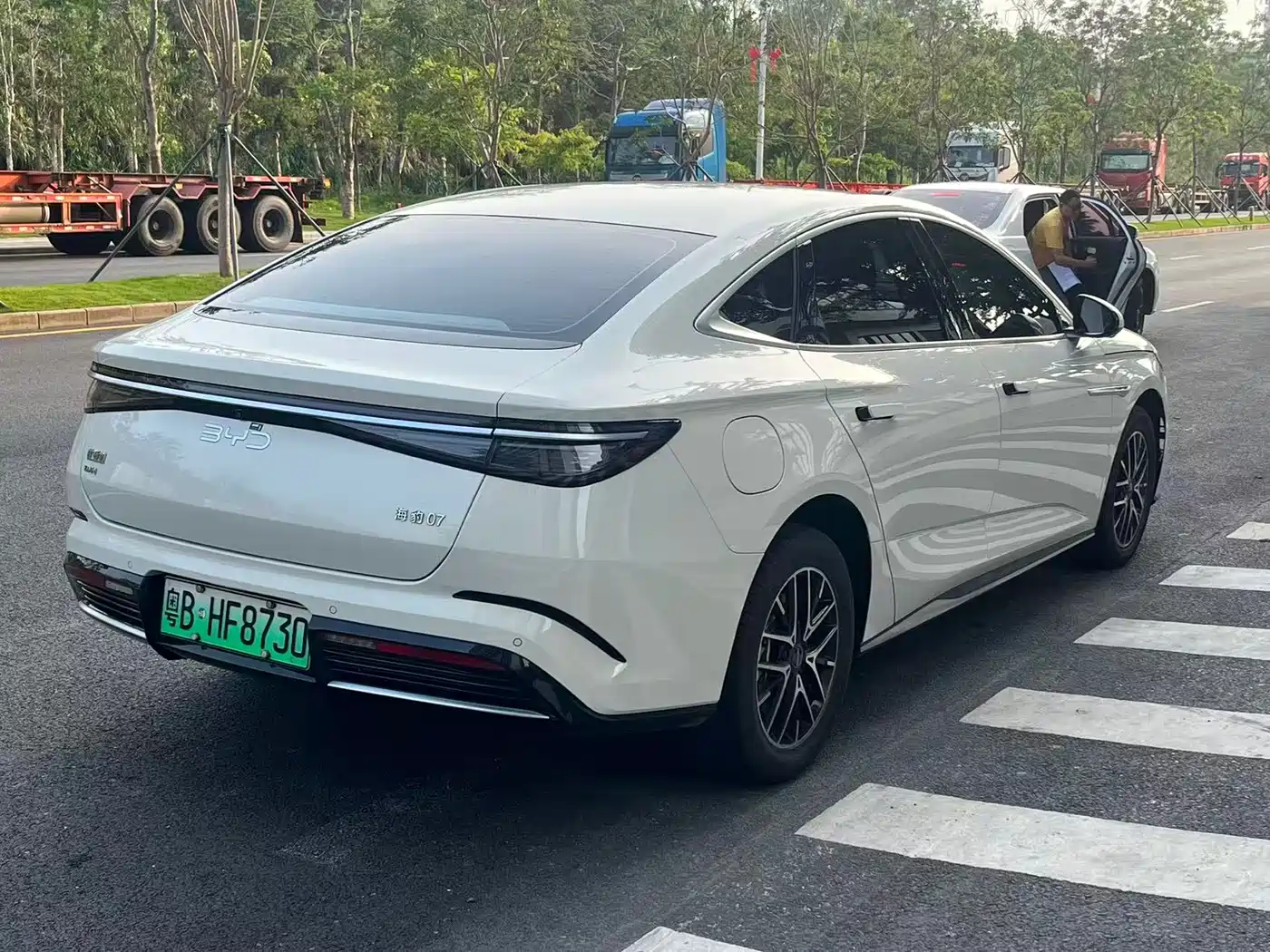 BYD Seal 07 DM-i 2025 DM-i 1.5L 70km Elite фото 4