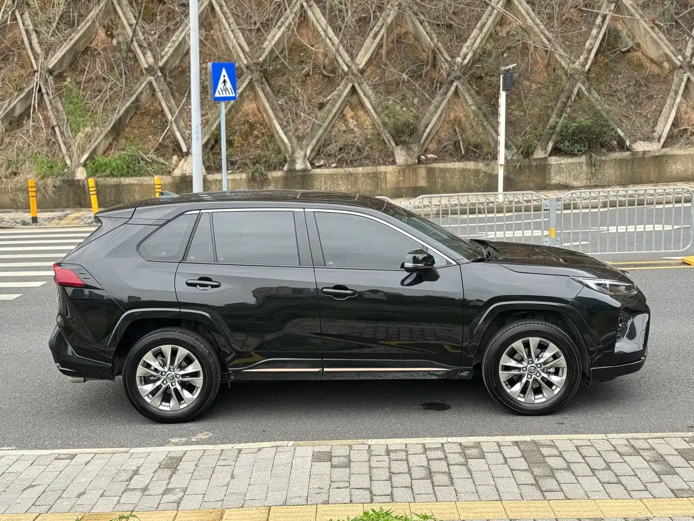 Toyota Wildlander 2024 2.0L CVT 2WD Urban Edition фото 6