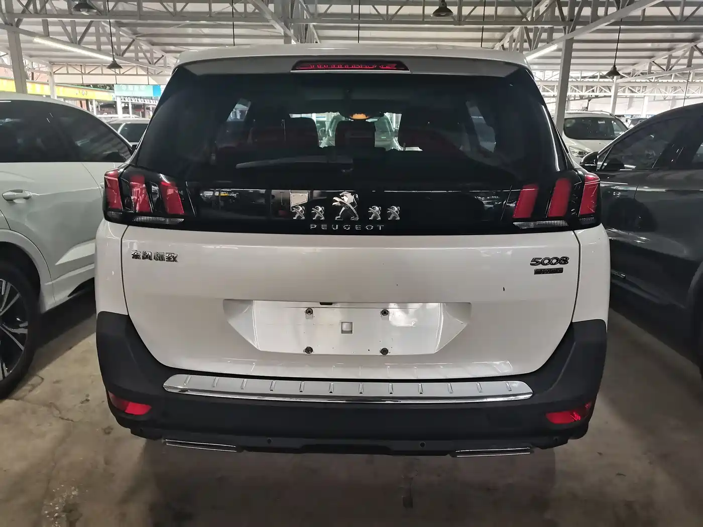 Peugeot 5008 2017 380THP 7-seat Elite Edition фото 8