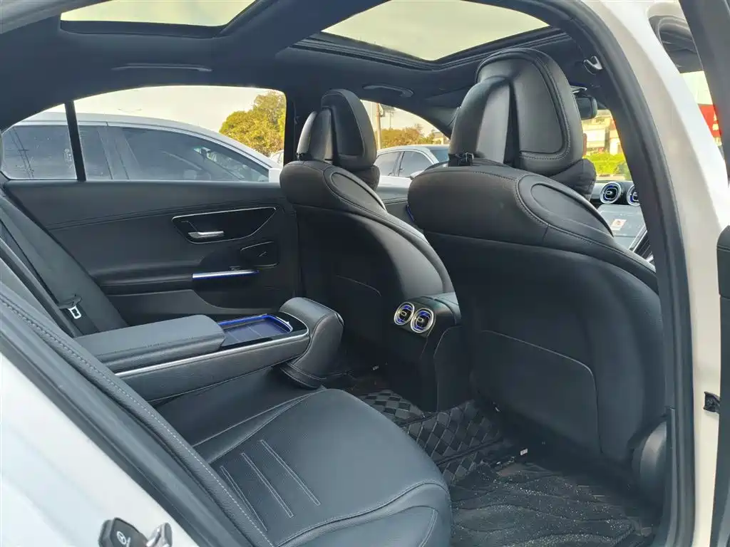 Mercedes-Benz C-Class 2023 C 260 L Sport фото 15