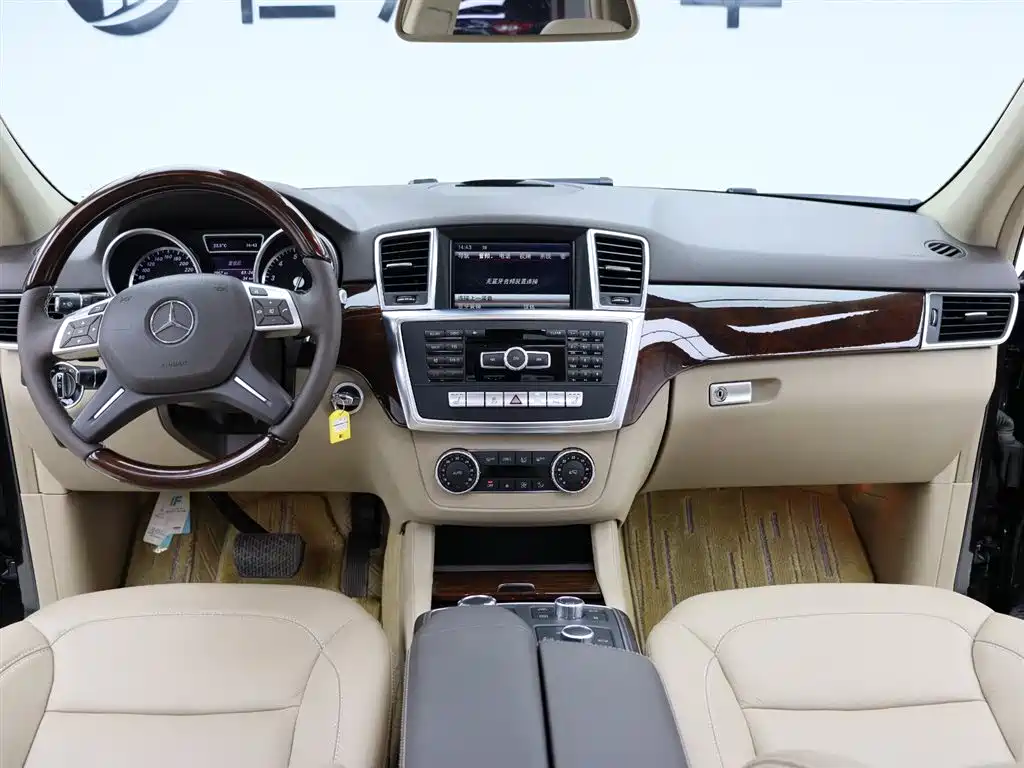 Mercedes-Benz M-Class 2015 ML 400 4MATIC Luxury фото 14