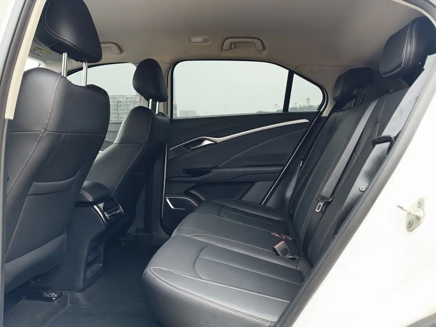 NEZHA AUTOMOBILE NEZHA U
