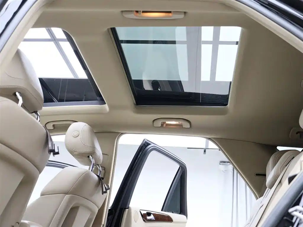 Mercedes-Benz M-Class 2015 ML 400 4MATIC Luxury фото 7