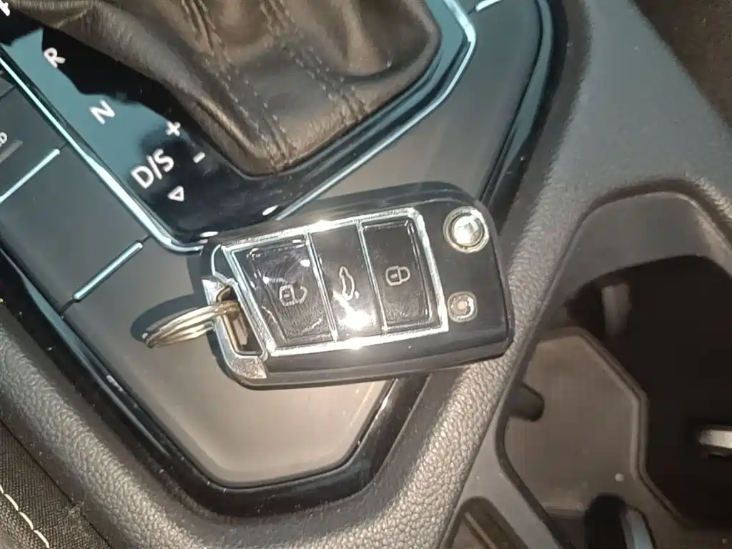 Volkswagen Tiguan L 2021 330TSI Automatic 2WD Smart фото 9