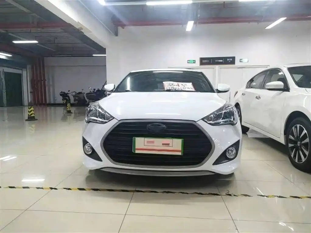 Hyundai Veloster 2015 1.6T Automatic Flagship Edition фото 2