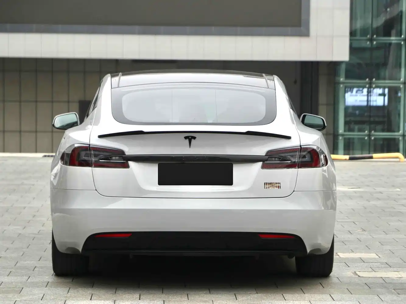 Фото 16 - Tesla Model S