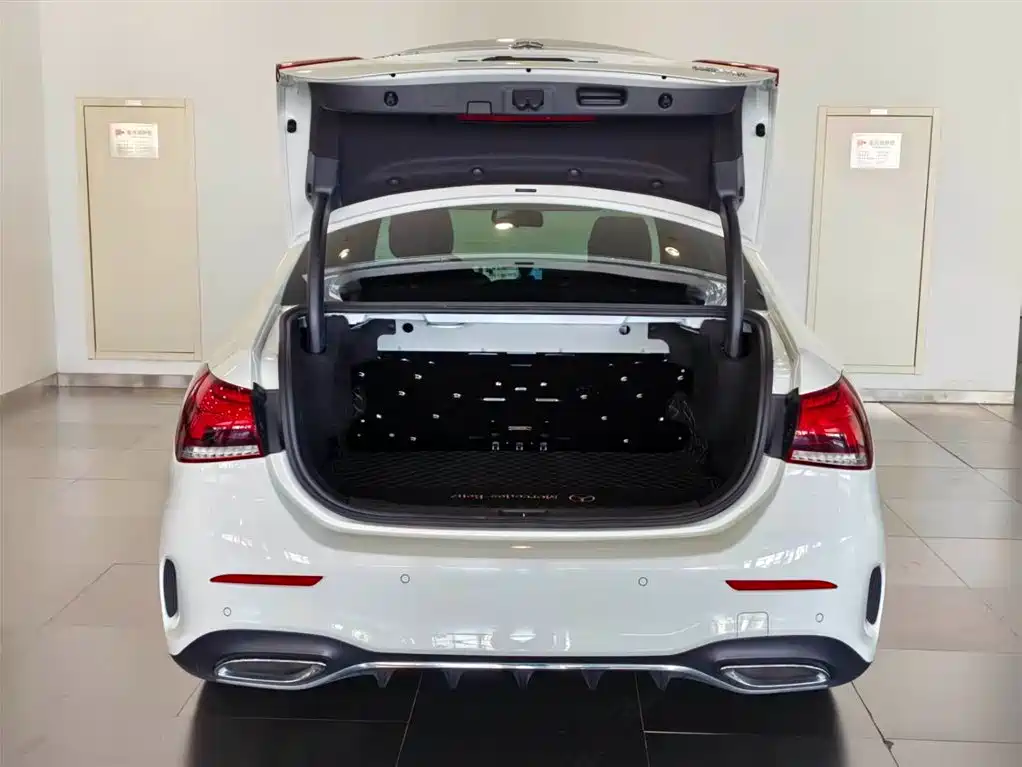 Mercedes-Benz A-Class 2022 Facelift A 200 L Sport Sedan Fashion Style фото 9