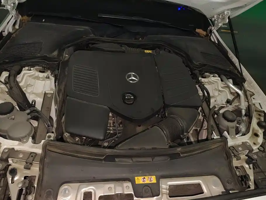 Mercedes-Benz C-Class 2023 C 200 L Sport фото 10