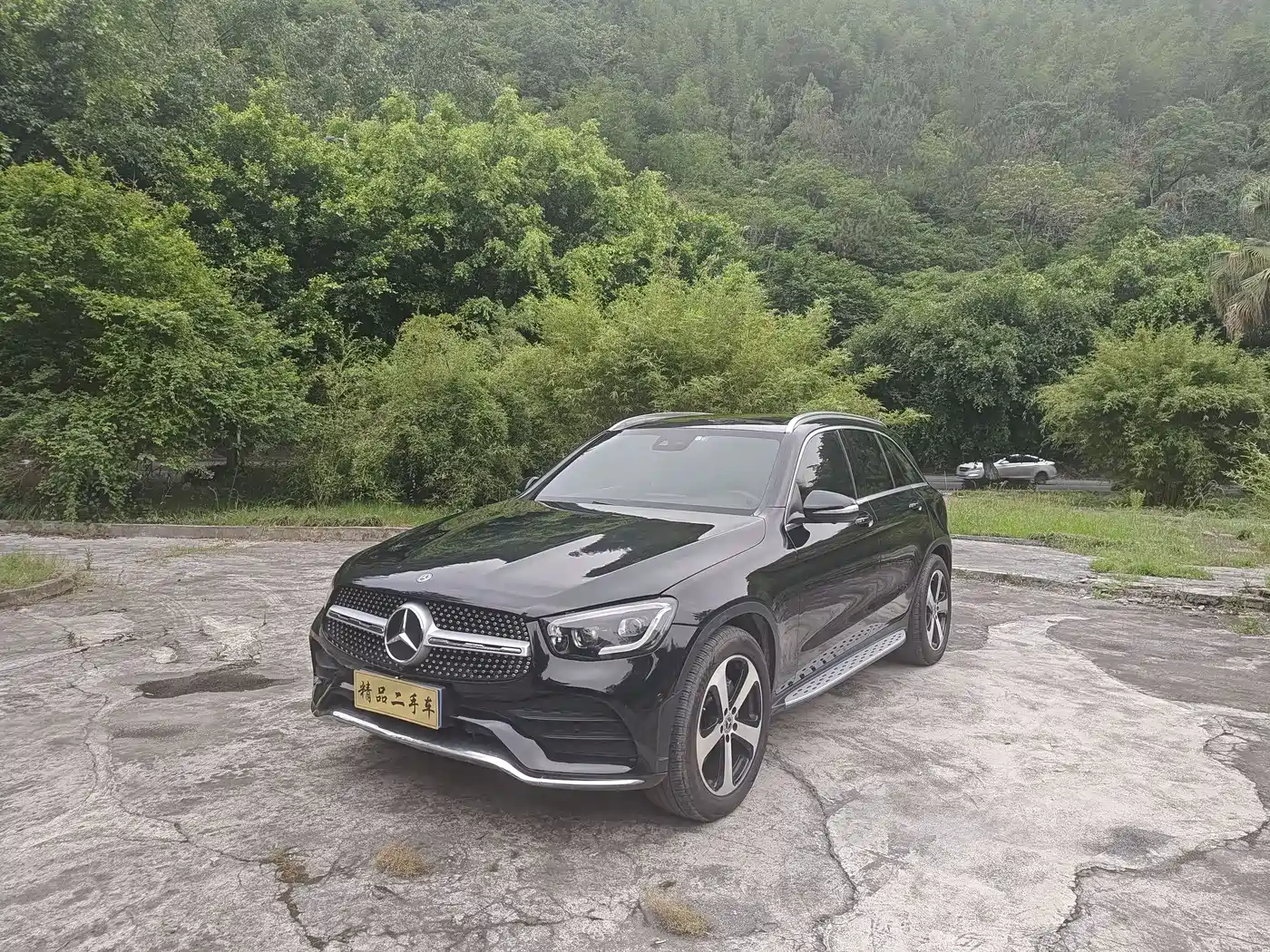 Mercedes-Benz GLC 2018 GLC 260 4MATIC Luxury фото 2