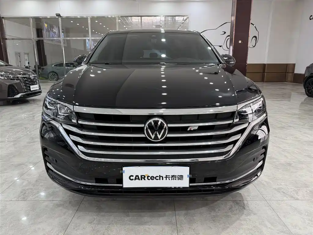 Volkswagen Viloran 2022 380TSI Premium Edition фото 2