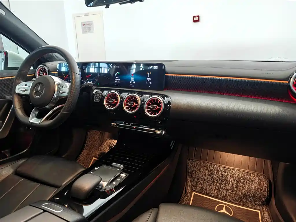 Mercedes-Benz A-Class 2022 Facelift A 200 L Sport Sedan Fashion Style фото 12