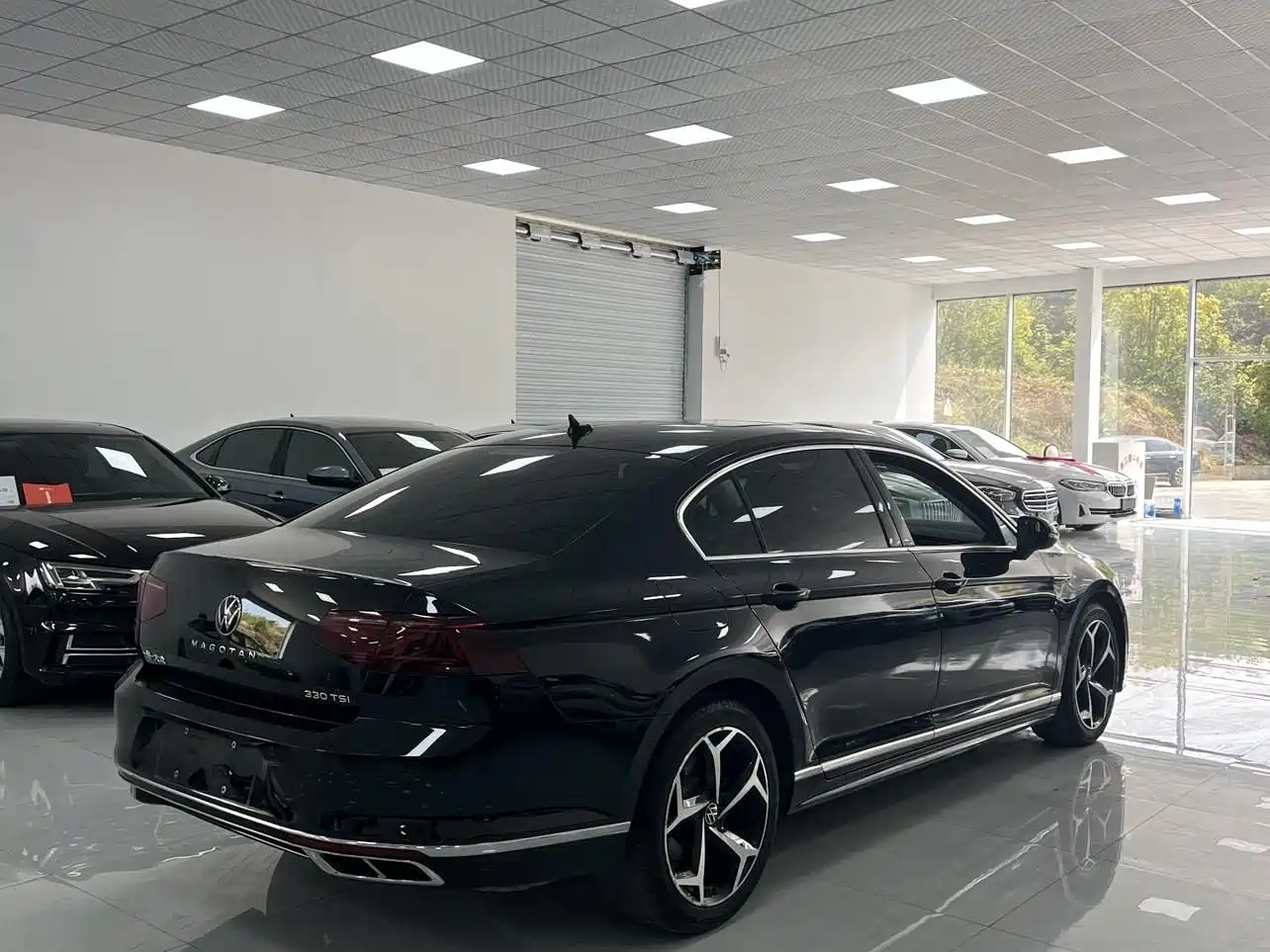 Volkswagen Magotan 2023 2 Million Units Anniversary Edition 330TSI DSG Leading Type фото 13