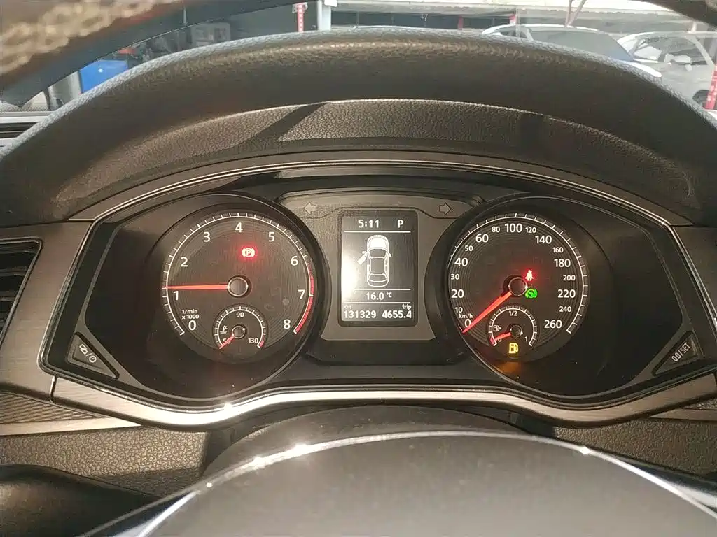 Volkswagen Passat 2016 330TSI DSG Honor Edition фото 12