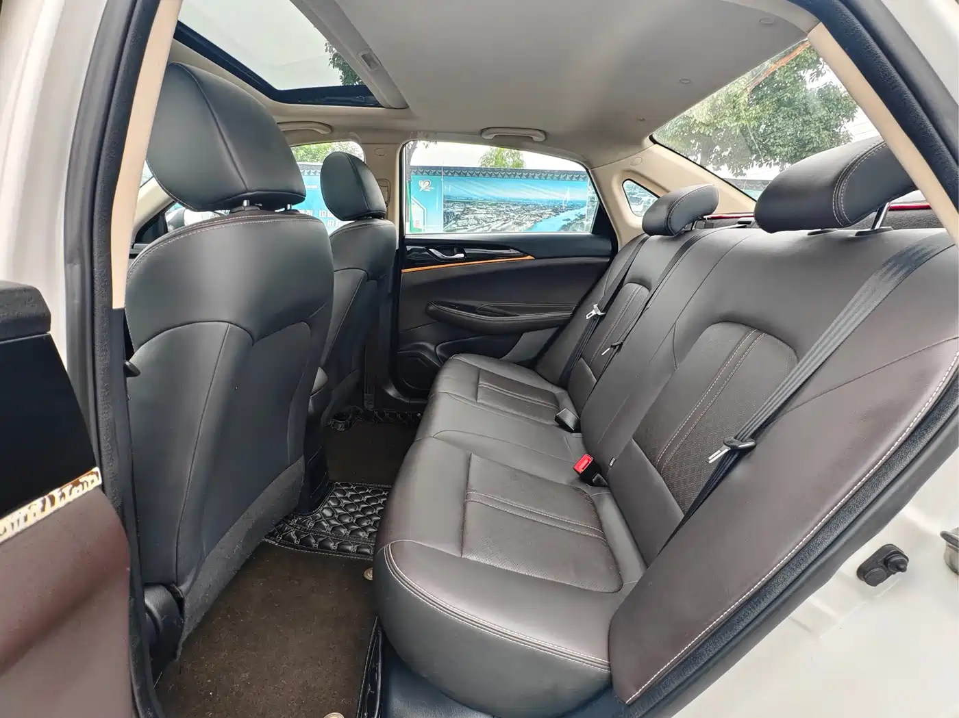 Фото 9 - Changan Eado DT