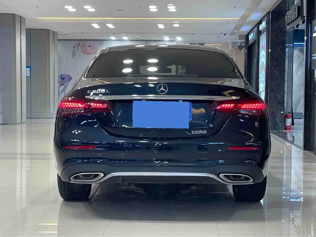 Mercedes-Benz E-Class 2023 E 300 L Sport Fashion фото 5