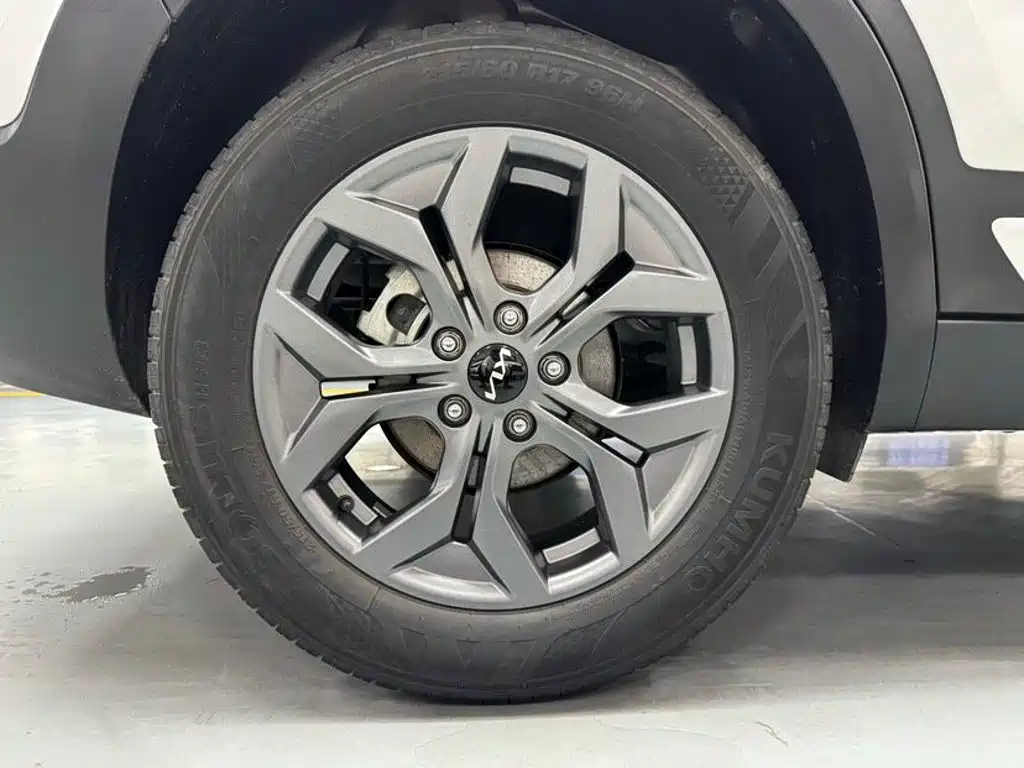 Kia Seltos 2023 2023 1.5L CVT Luxury Edition