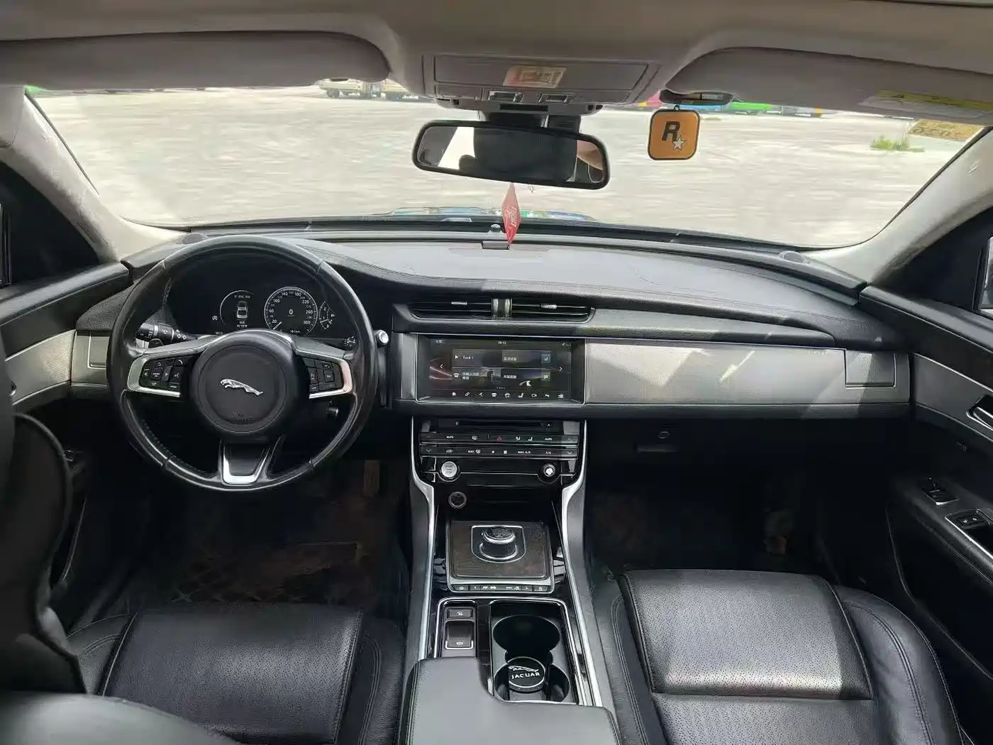 Jaguar XFL 2018 XFL 2.0T 250PS Luxury фото 4