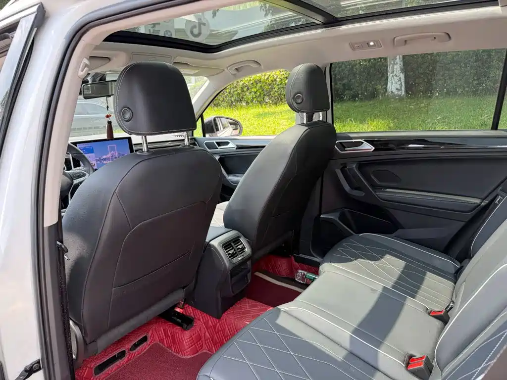 Volkswagen Tiguan L 2025 2025 Model 300TSI Auto 2WD Dragon Edition