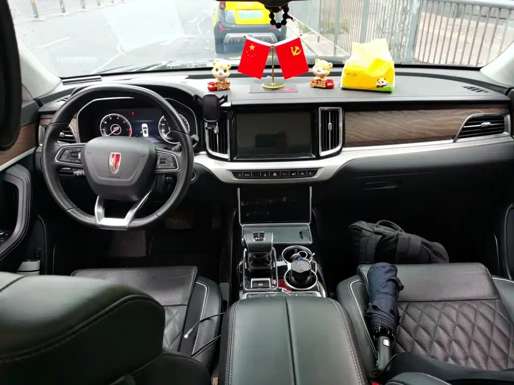 Фото 10 - Hongqi HS7