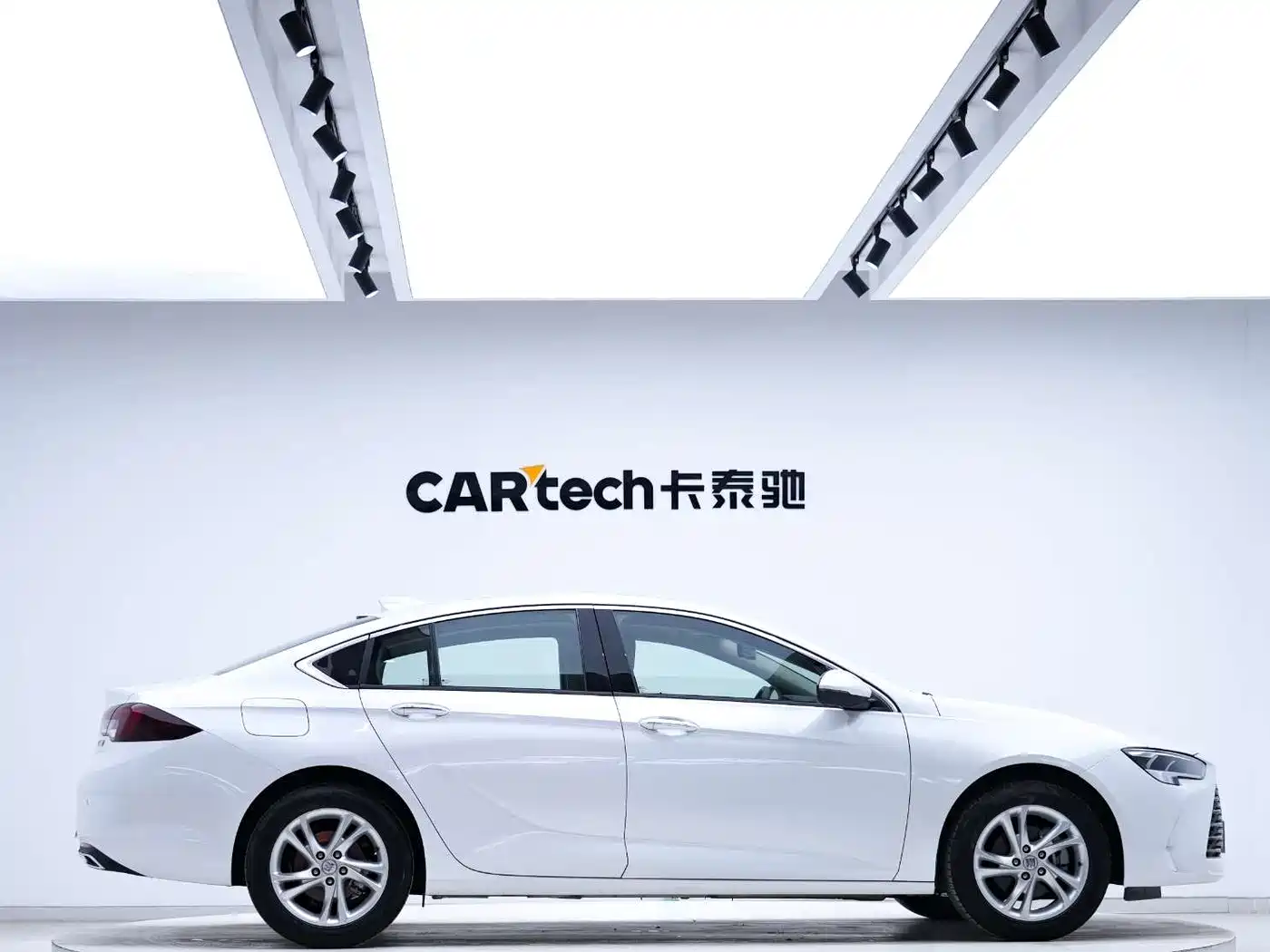 Buick Regal 2024 25T Ultra Comfort Edition фото 2