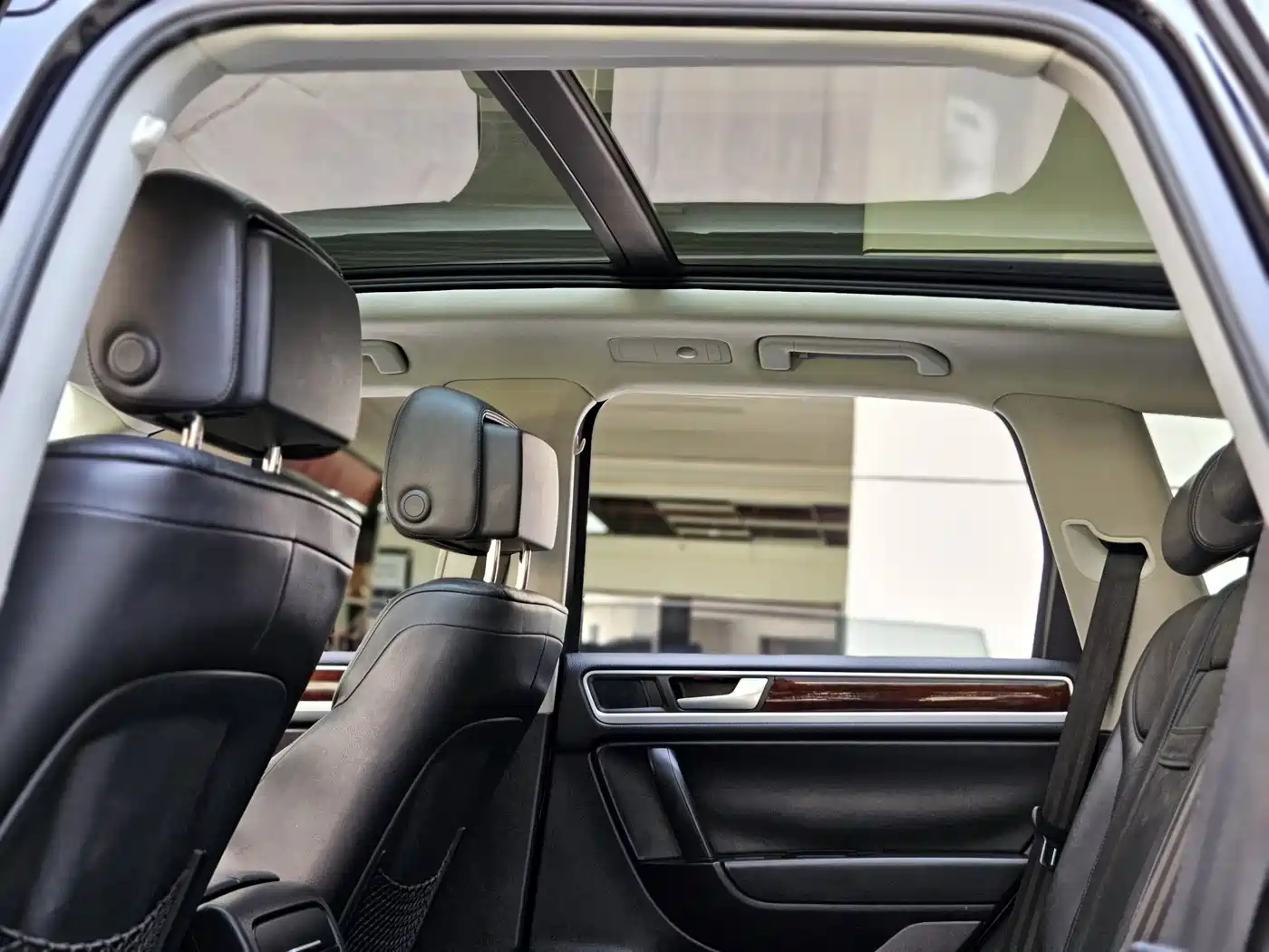 Volkswagen Touareg 2014 3.0TSI New Edge Edition фото 20