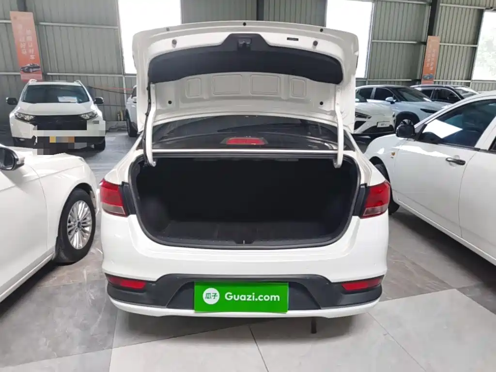Kia K2 2017 2017 Sedan 1.4L AT GLS