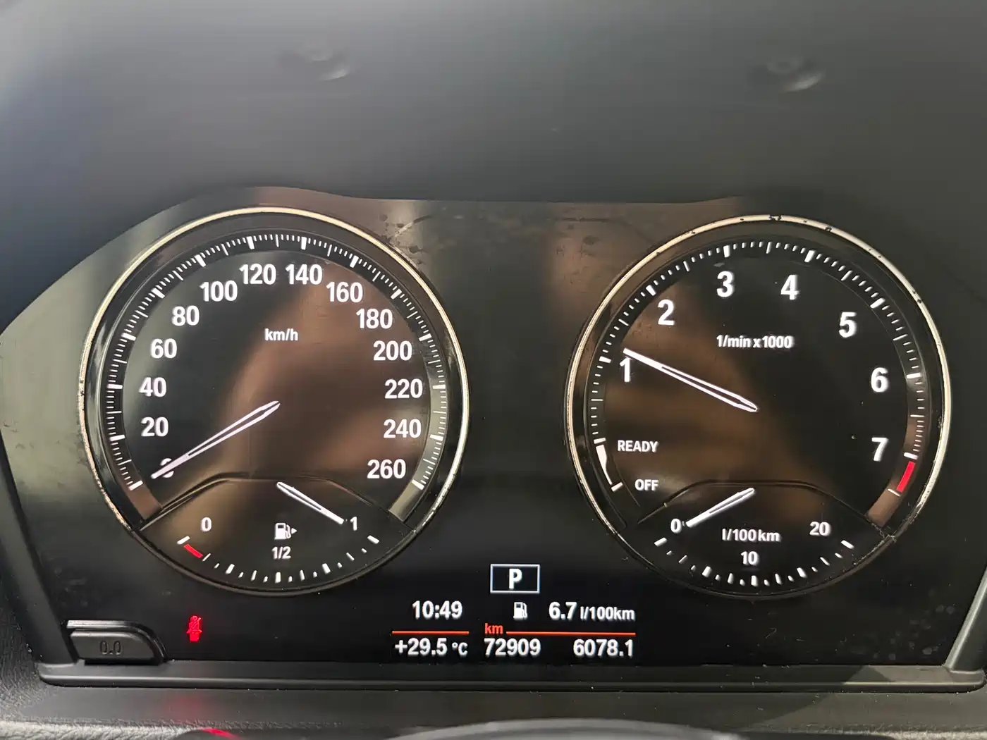 BMW 1 Series 2017 118i Sport фото 16
