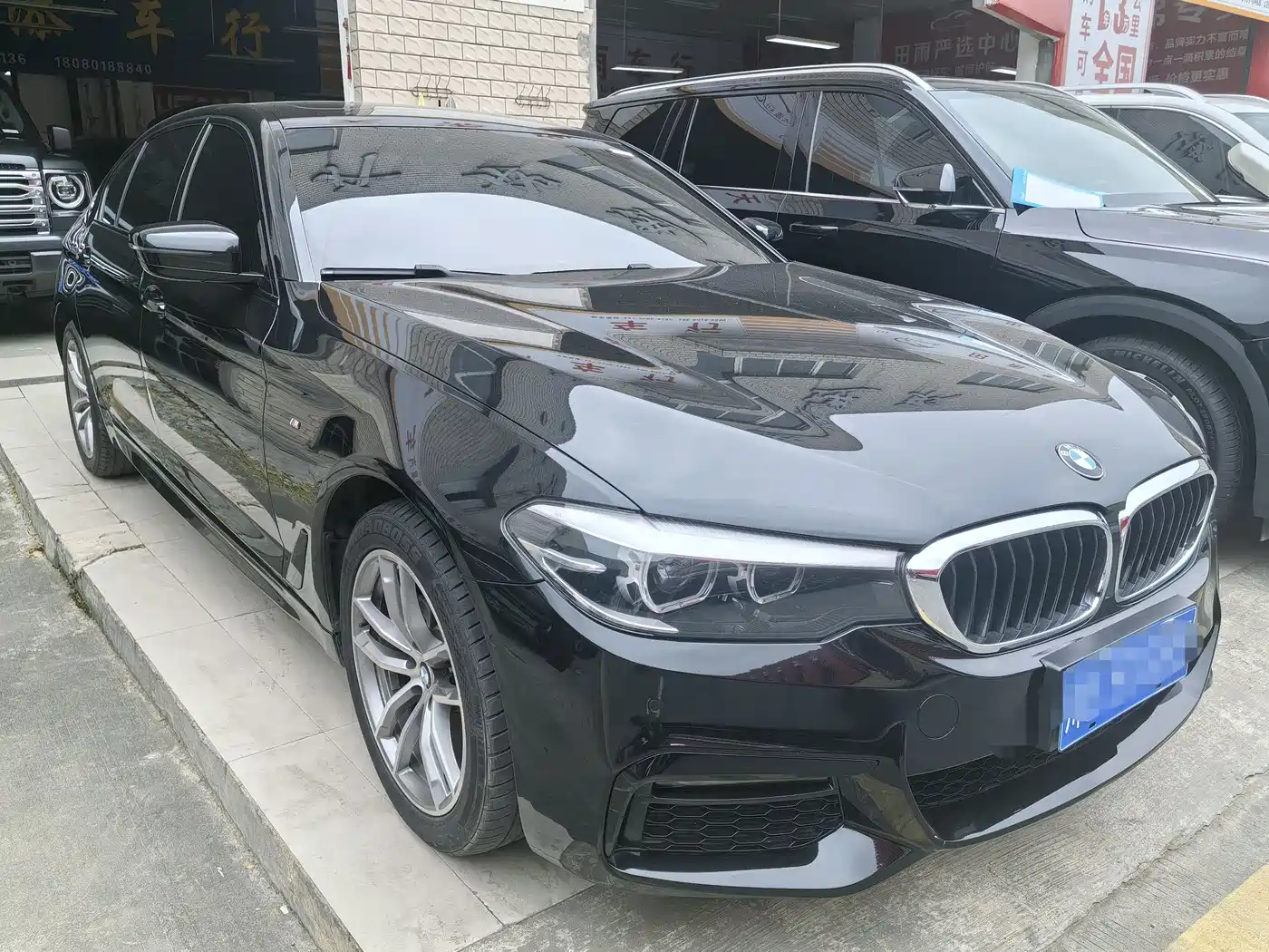 BMW 5 Series 2019 525Li M Sport Package фото 3