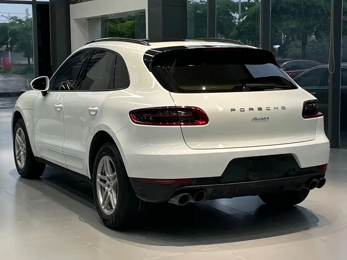 Porsche Macan 2017 Macan 2.0T фото 12