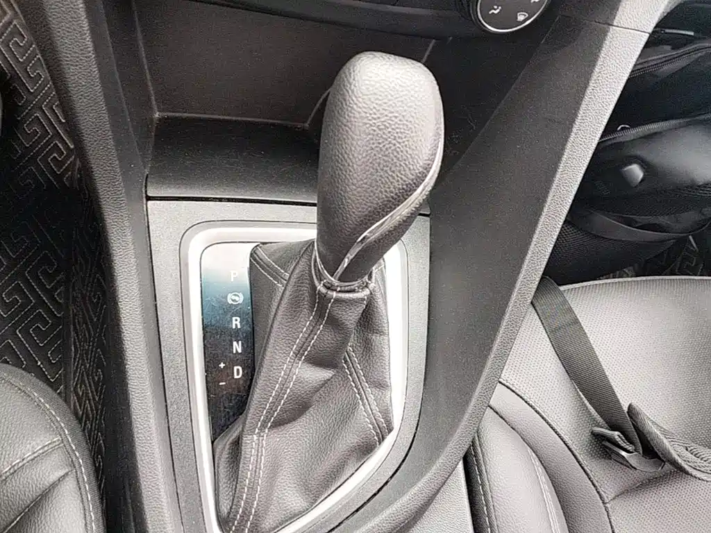Фото 14 - Buick Excelle
