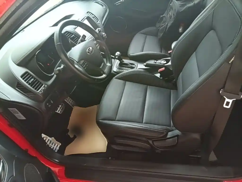 Kia Shuma 2015 2014 1.6T Luxury (China V)