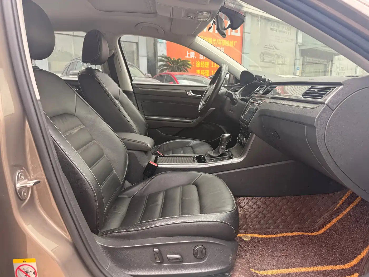Volkswagen Passat 2017 330TSI DSG Prestige фото 9