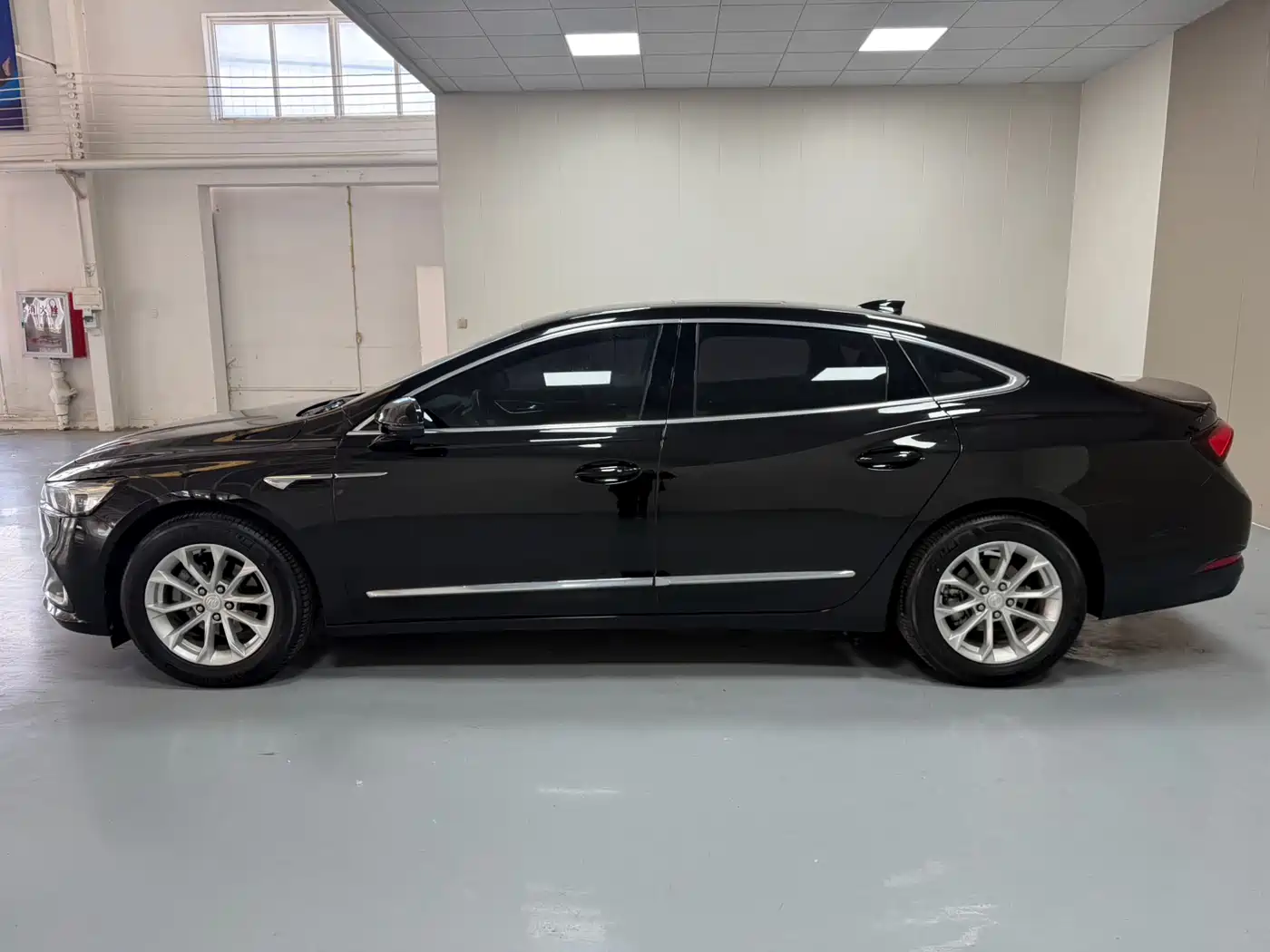 BUICK LACROSSE
