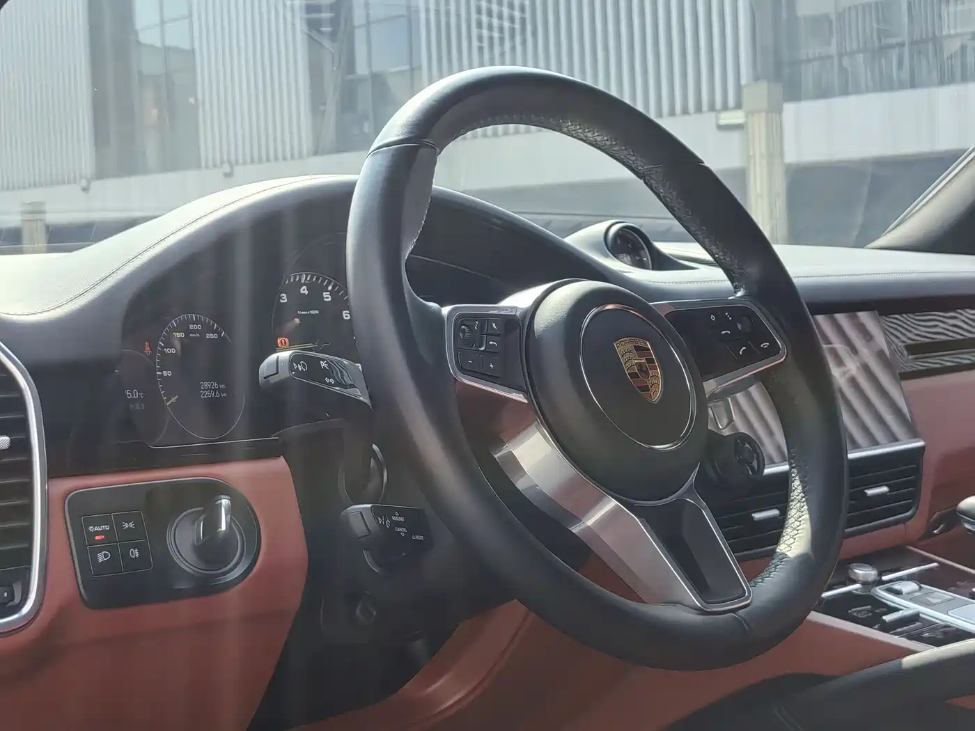 Porsche Cayenne New Energy 2021 Cayenne E-Hybrid 2.0T фото 12