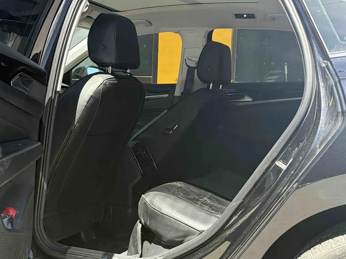 Volkswagen Passat 2022 330TSI Starlight Elite Edition фото 4