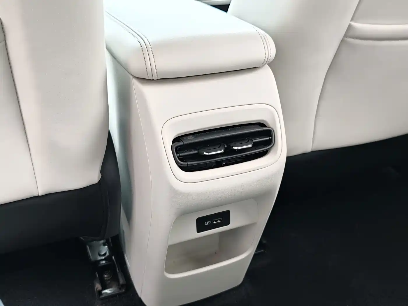 Geely Galaxy Starry Wish 2024 2025 UP 410km Explorer+ Edition