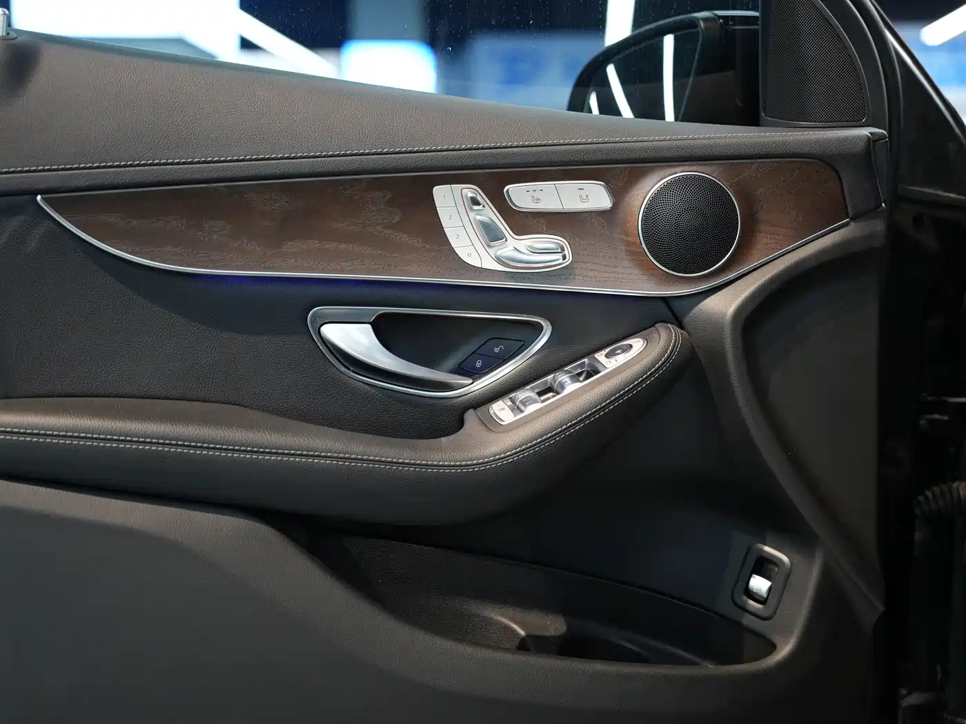 Mercedes-Benz GLC 2021 GLC 260 L 4MATIC Luxury фото 15
