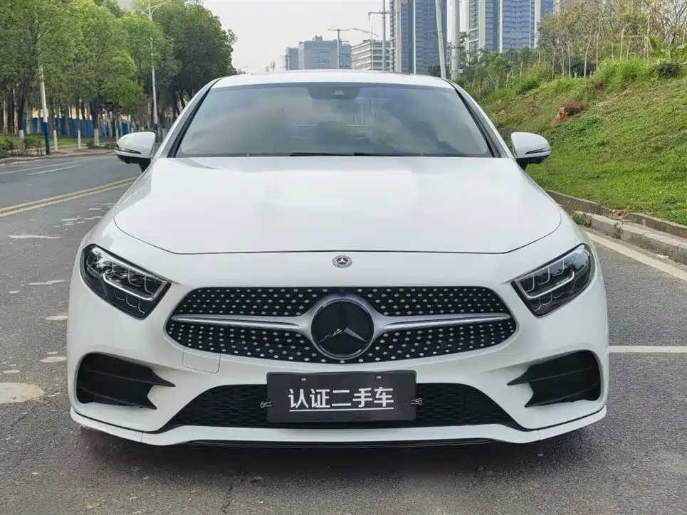 MERCEDES-BENZ CLS